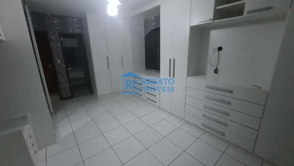 Casa, 5 quartos, 135 m² - Foto 4