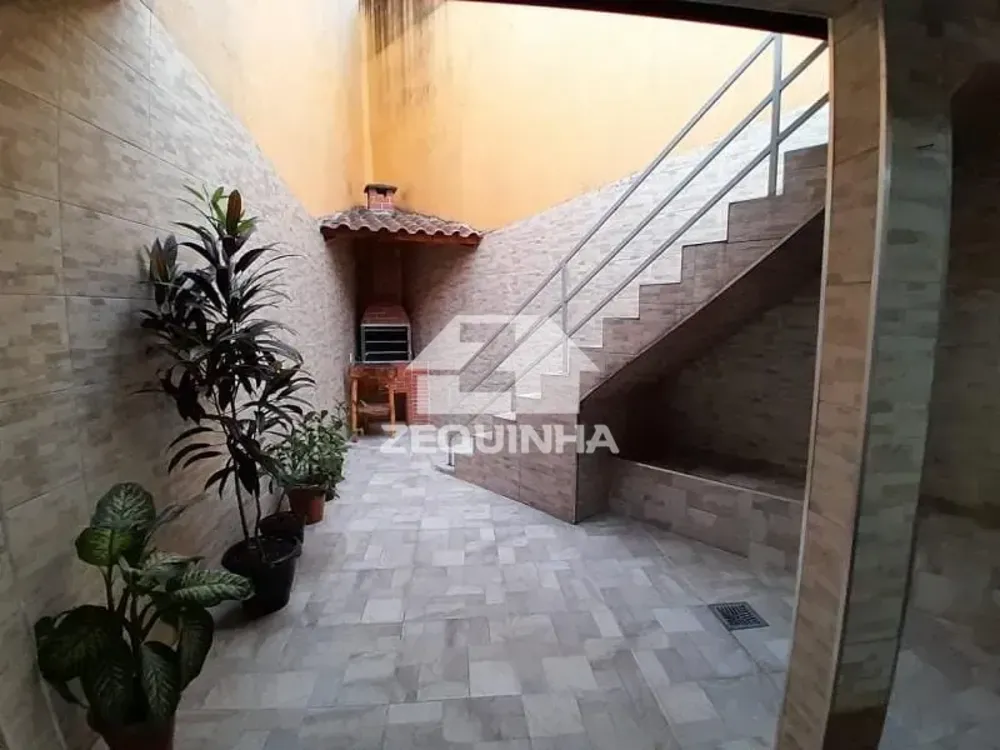 Casa, 4 quartos, 304 m² - Foto 2