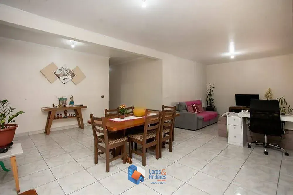 Casa, 3 quartos, 313 m² - Foto 1