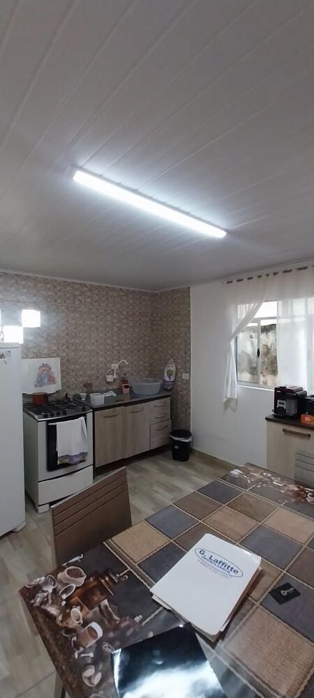 Casa à venda com 2 quartos, 70m² - Foto 3