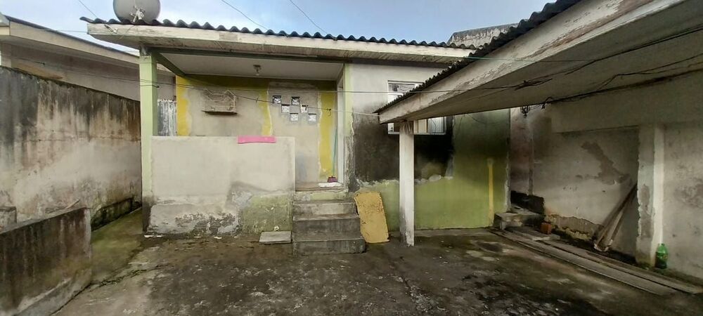 Casa à venda com 2 quartos, 70m² - Foto 1