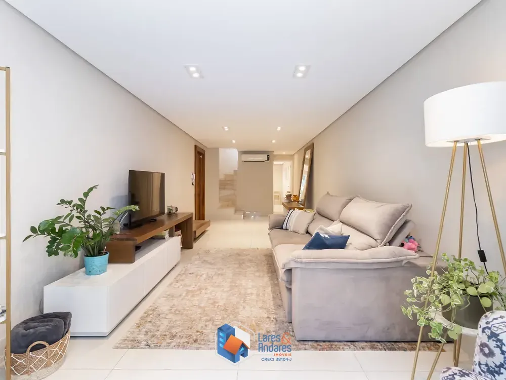 Sobrado, 3 quartos, 217 m² - Foto 2