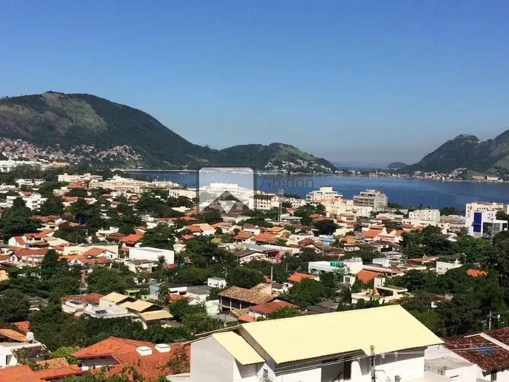 Casa, 4 quartos, 270 m² - Foto 9