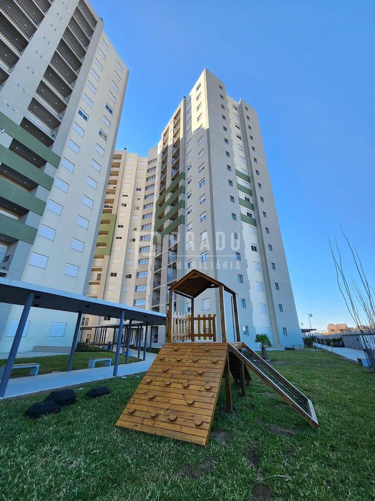 Apartamento à venda com 2 quartos, 61m² - Foto 1