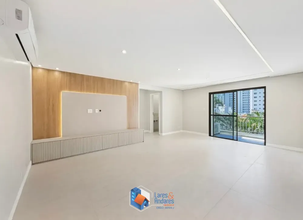 Apartamento, 3 quartos, 130 m² - Foto 1