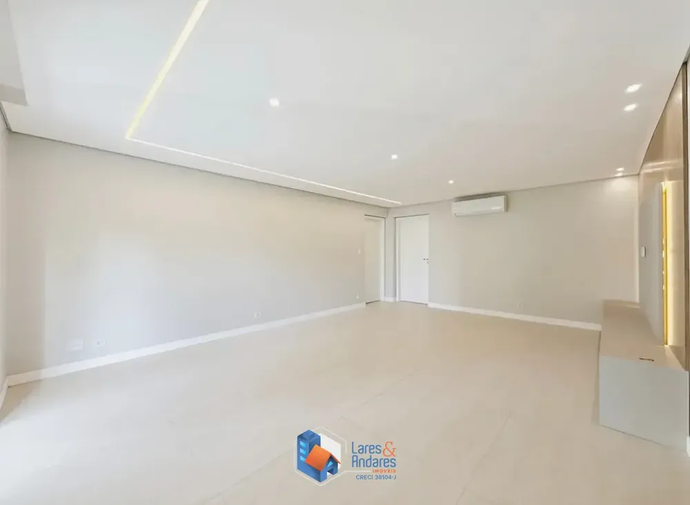 Apartamento, 3 quartos, 130 m² - Foto 2