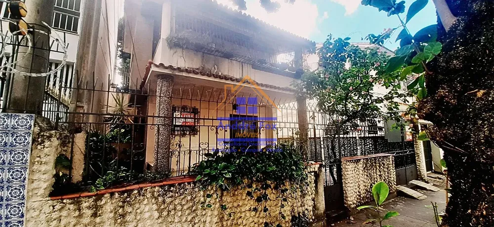 Casa, 3 quartos, 226 m² - Foto 2