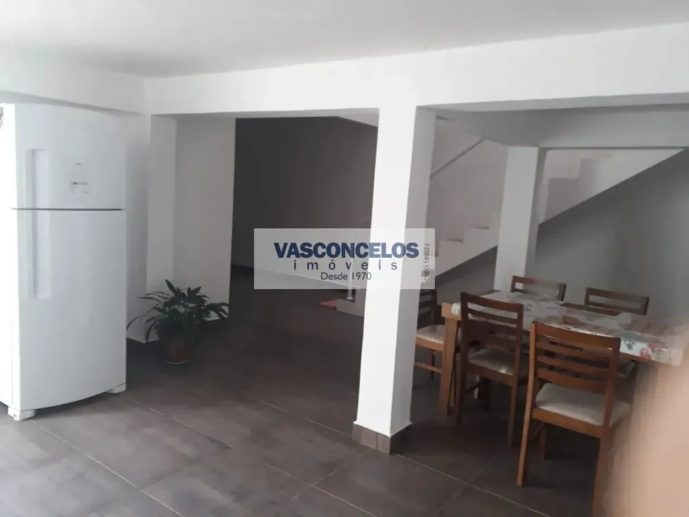 Casa, 3 quartos, 237 m² - Foto 3
