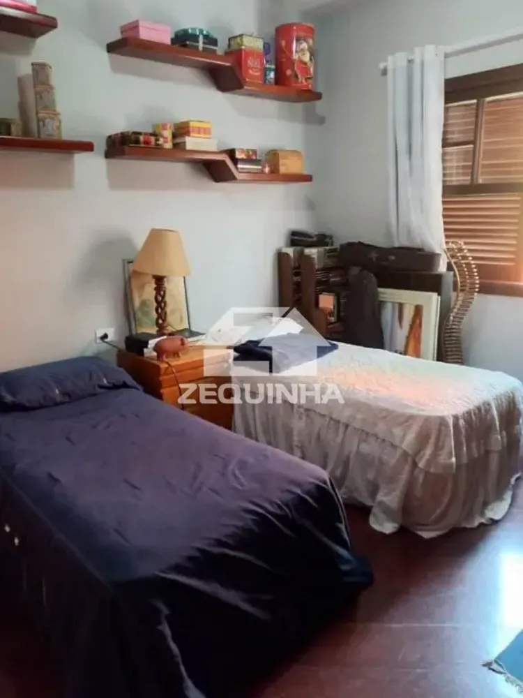 Casa, 3 quartos, 250 m² - Foto 3