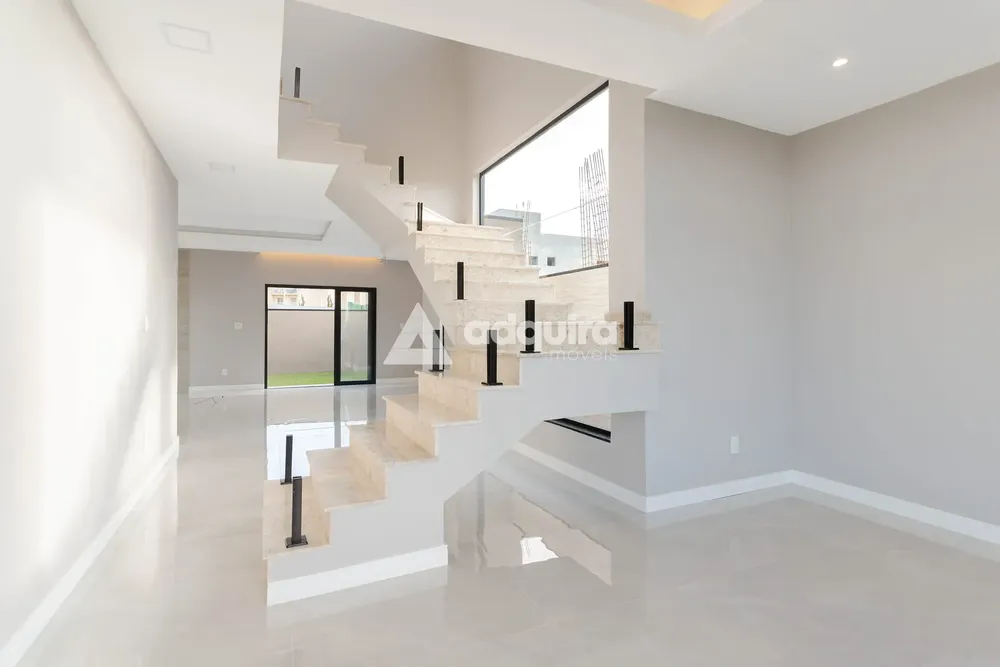 Casa, 3 quartos, 215 m² - Foto 1