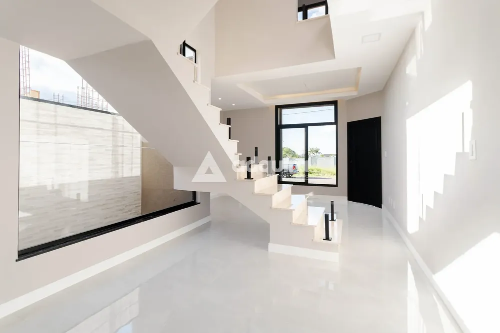 Casa, 3 quartos, 215 m² - Foto 3