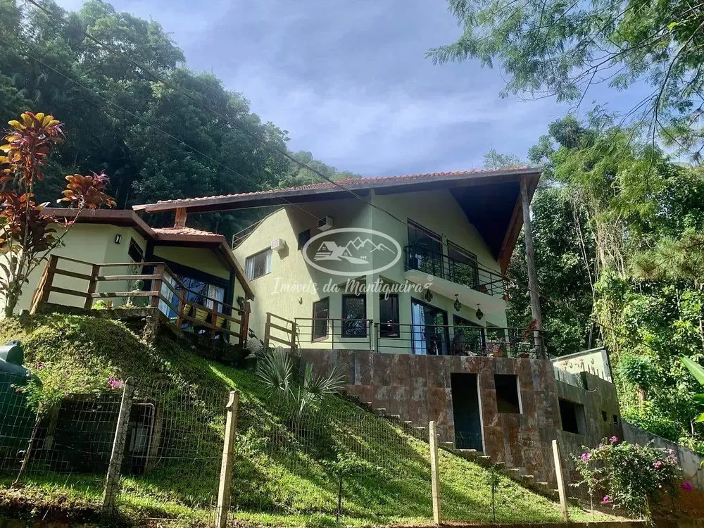 Casa, 4 quartos, 221 m² - Foto 1