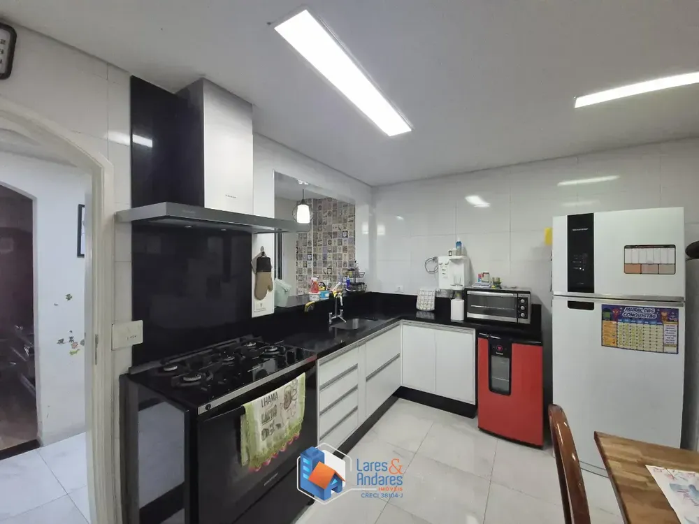Sobrado, 2 quartos, 180 m² - Foto 1
