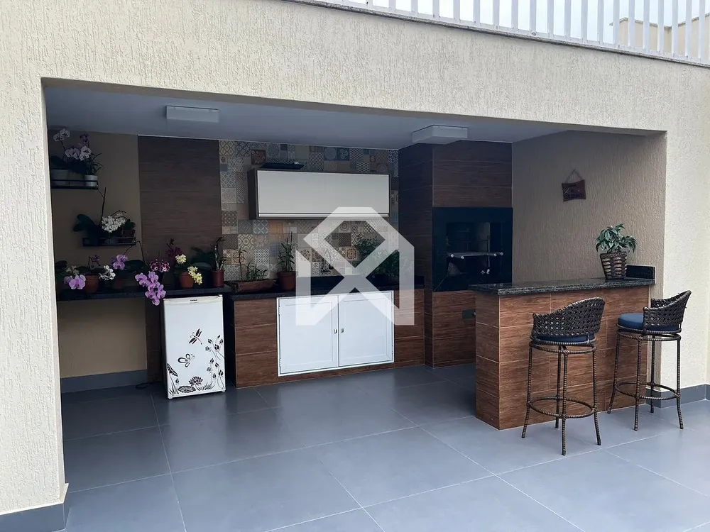 Sobrado, 3 quartos, 350 m² - Foto 1