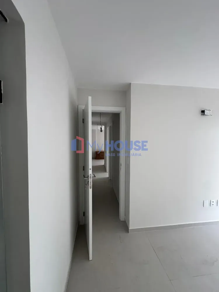 Apartamento, 3 quartos, 100 m² - Foto 1