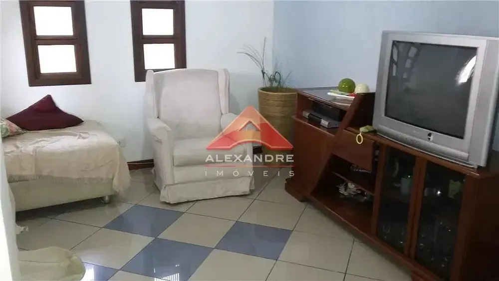 Casa, 5 quartos, 323 m² - Foto 3