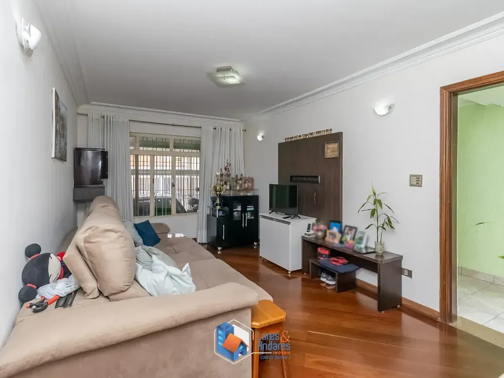Casa, 3 quartos, 210 m² - Foto 1