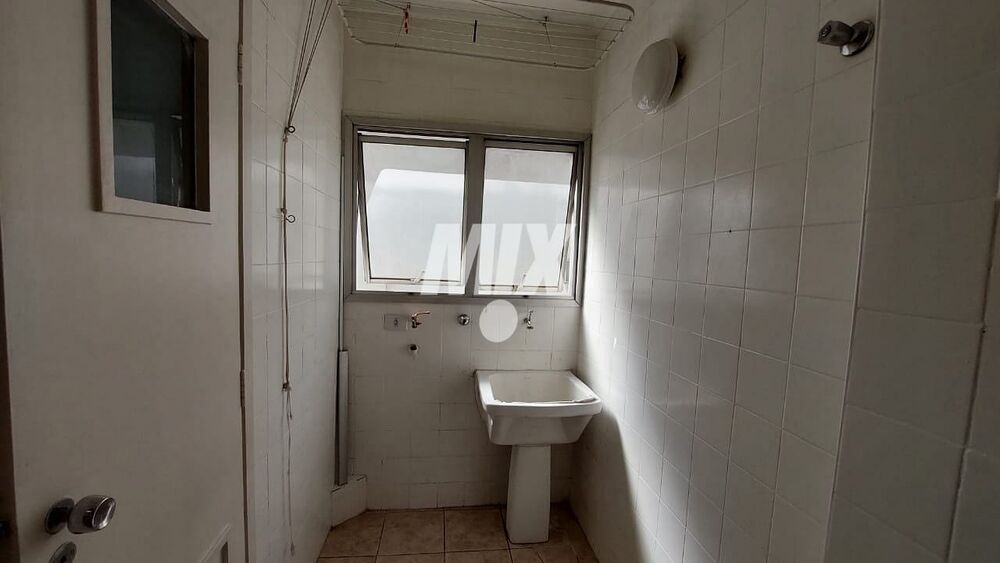 Apartamento à venda com 2 quartos, 60m² - Foto 16