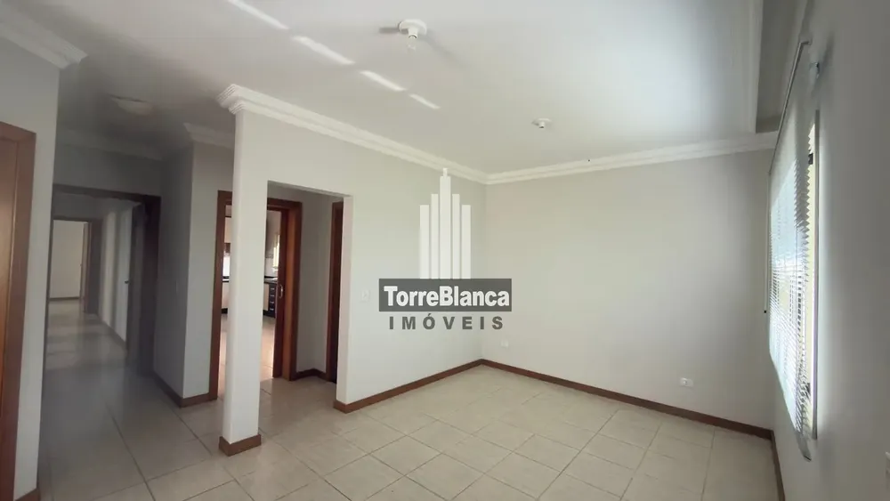Casa, 4 quartos, 252 m² - Foto 2