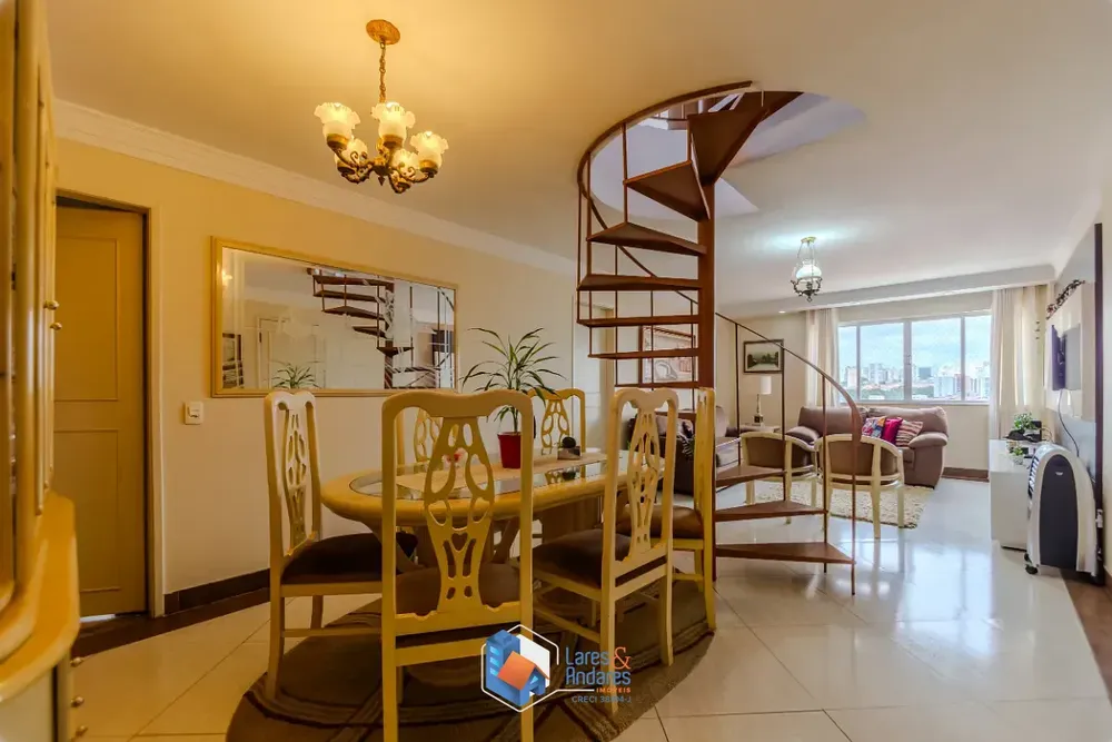Apartamento, 3 quartos, 248 m² - Foto 1