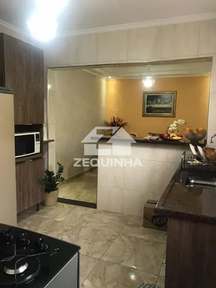 Casa, 5 quartos, 273 m² - Foto 3