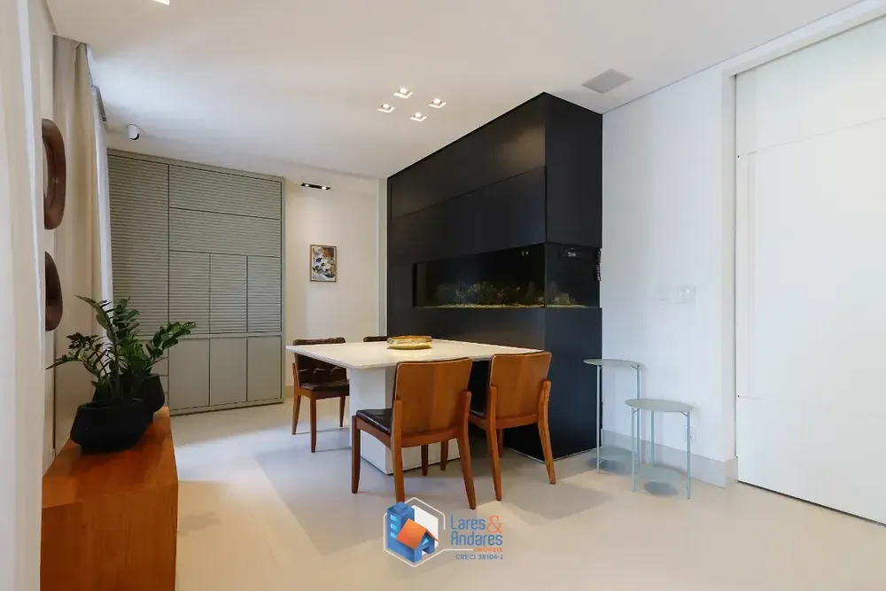 Apartamento, 3 quartos, 135 m² - Foto 2