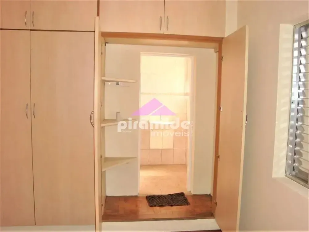Casa, 4 quartos, 250 m² - Foto 1