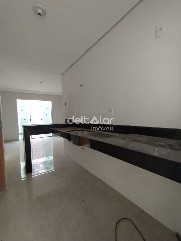 Apartamento à venda com 3 quartos, 140m² - Foto 4