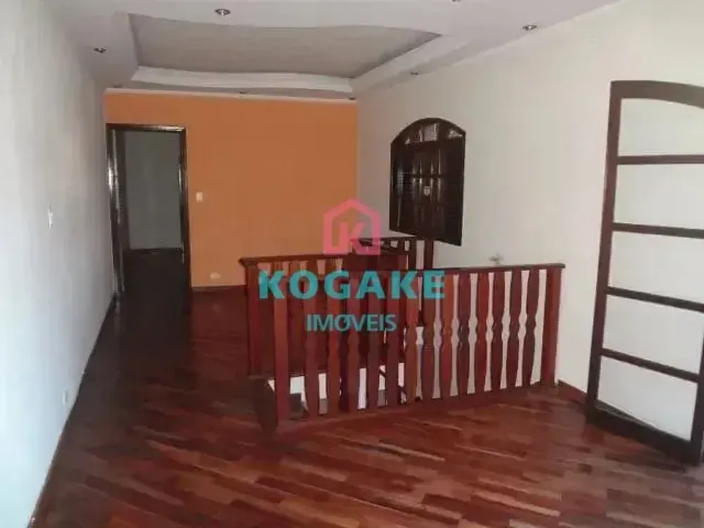 Sobrado, 4 quartos, 182 m² - Foto 1