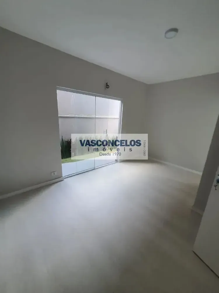 Casa, 3 quartos, 225 m² - Foto 2