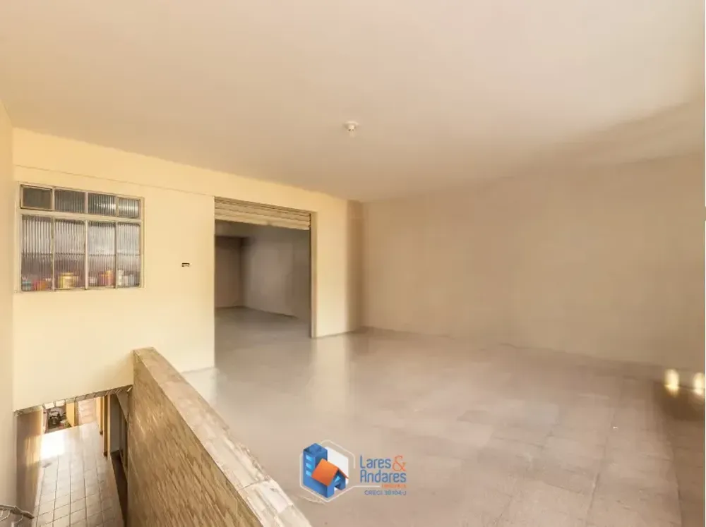 Casa, 5 quartos, 200 m² - Foto 1