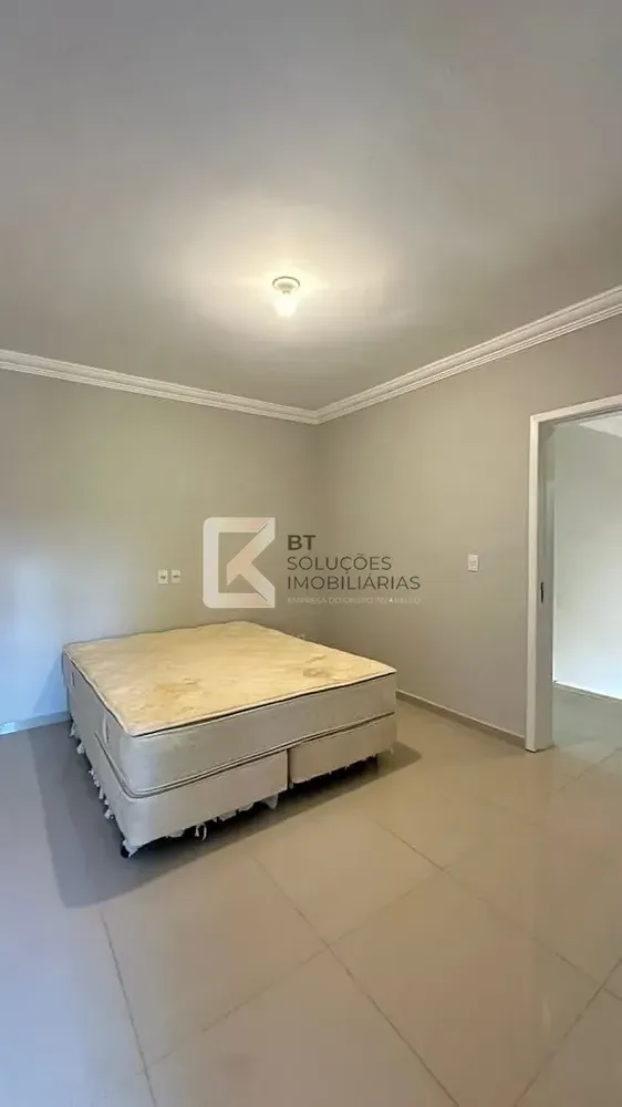 Chácara, 3 quartos, 1000 m² - Foto 2