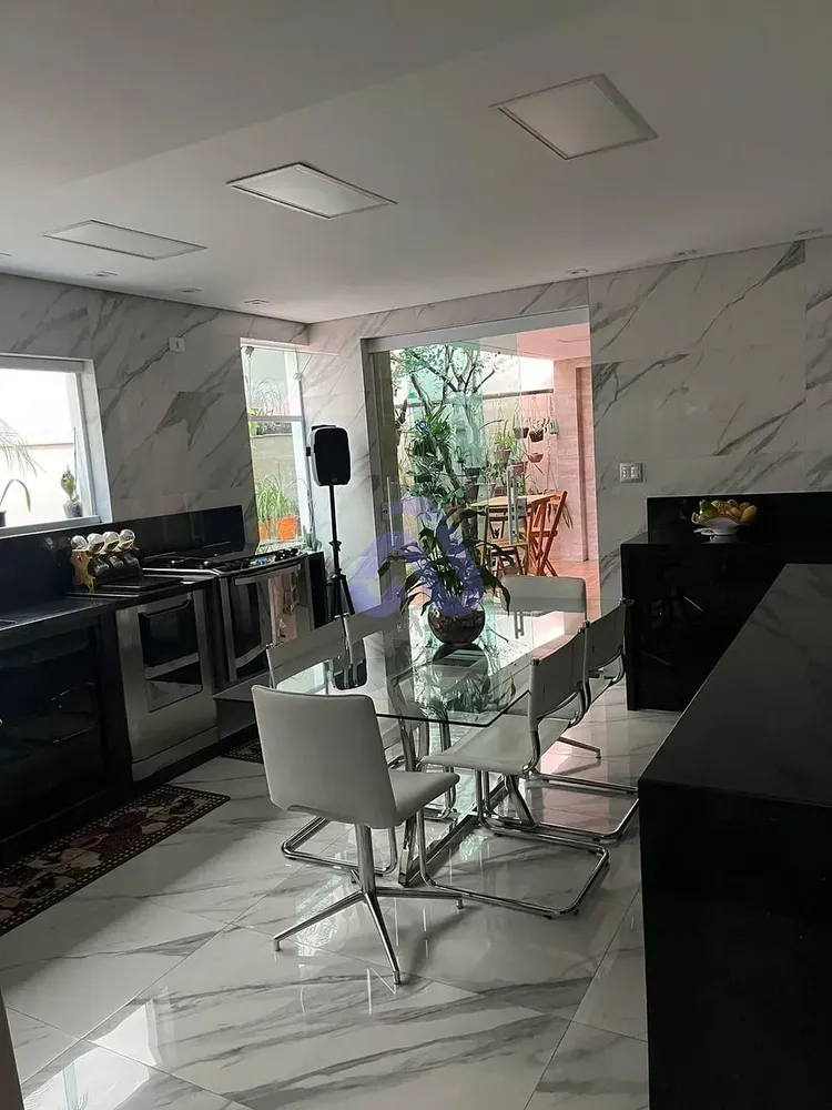 Sobrado, 2 quartos, 175 m² - Foto 1