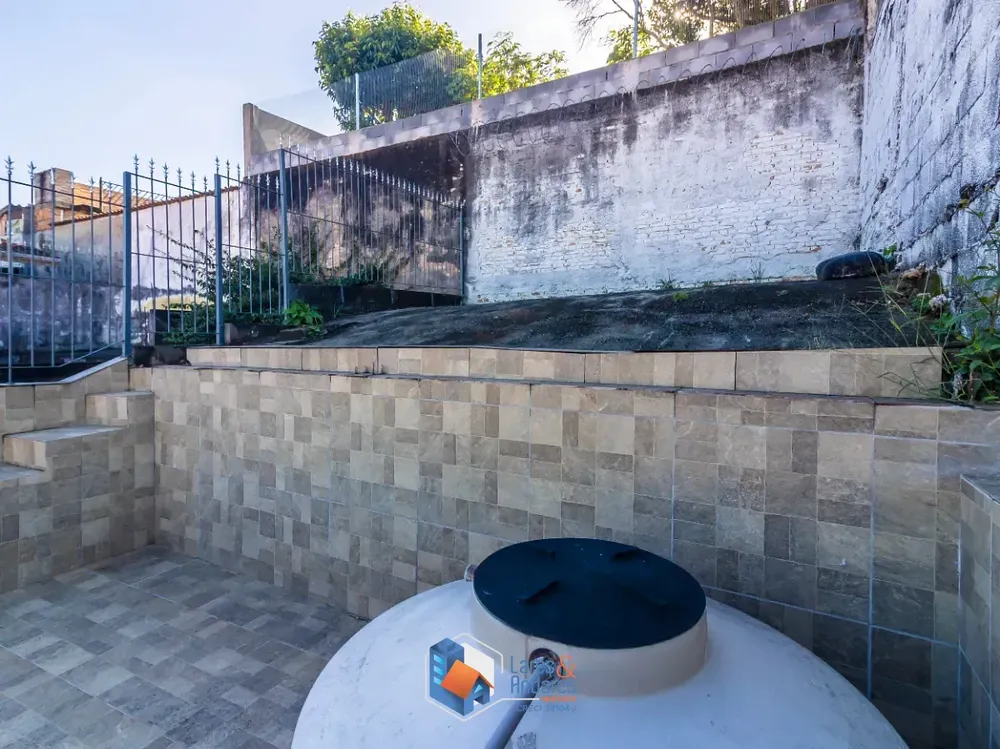 Casa, 3 quartos, 216 m² - Foto 1