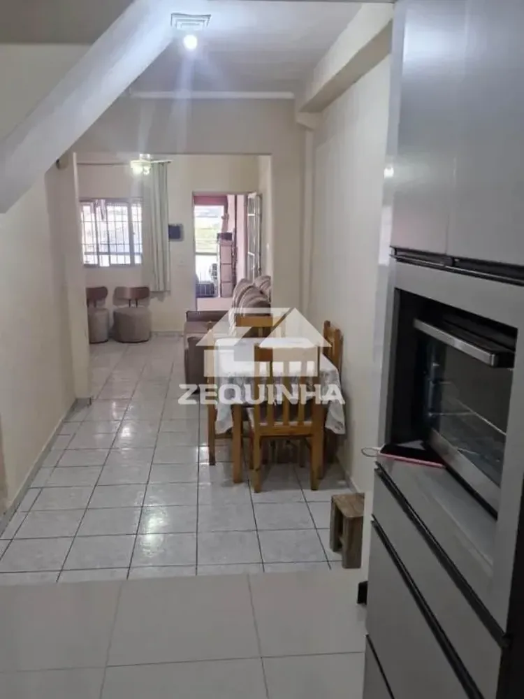 Casa, 3 quartos, 141 m² - Foto 3
