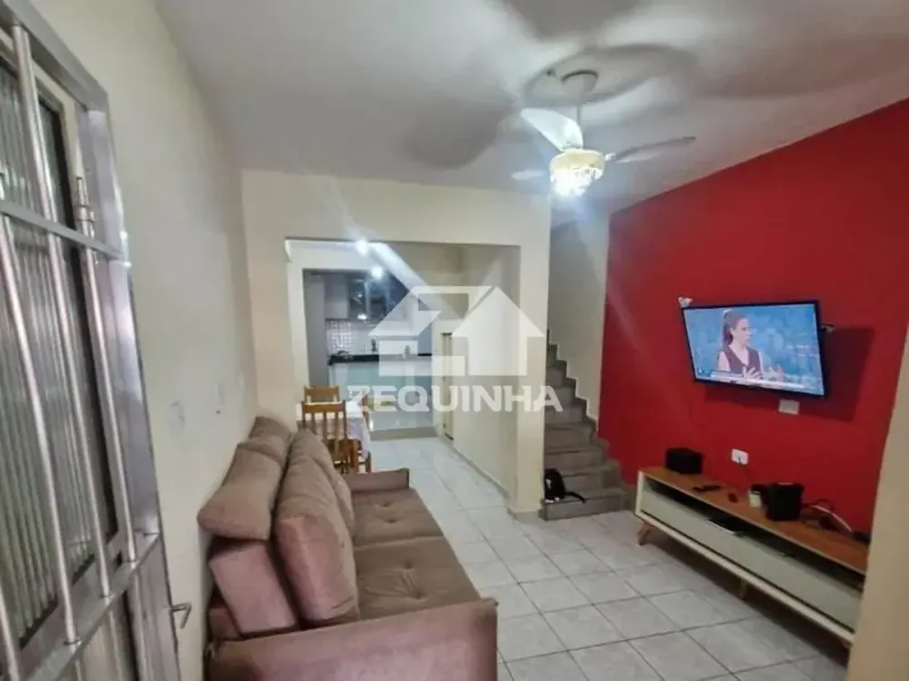 Casa, 3 quartos, 141 m² - Foto 2