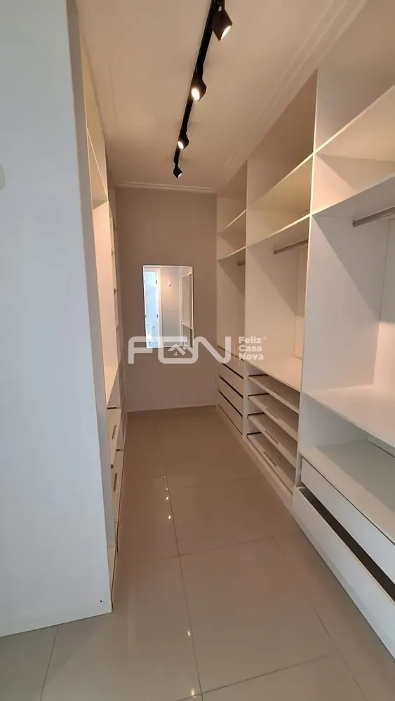 Casa, 4 quartos, 240 m² - Foto 8