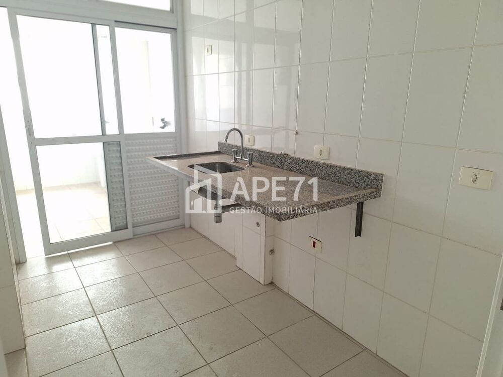 Apartamento à venda com 3 quartos, 84m² - Foto 18