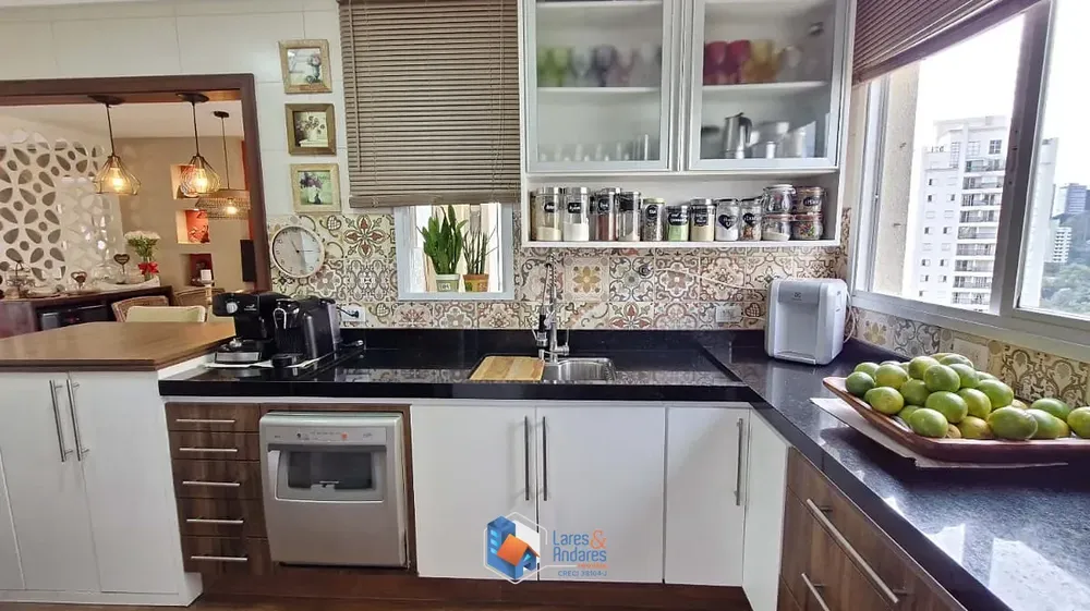 Apartamento, 3 quartos, 146 m² - Foto 1
