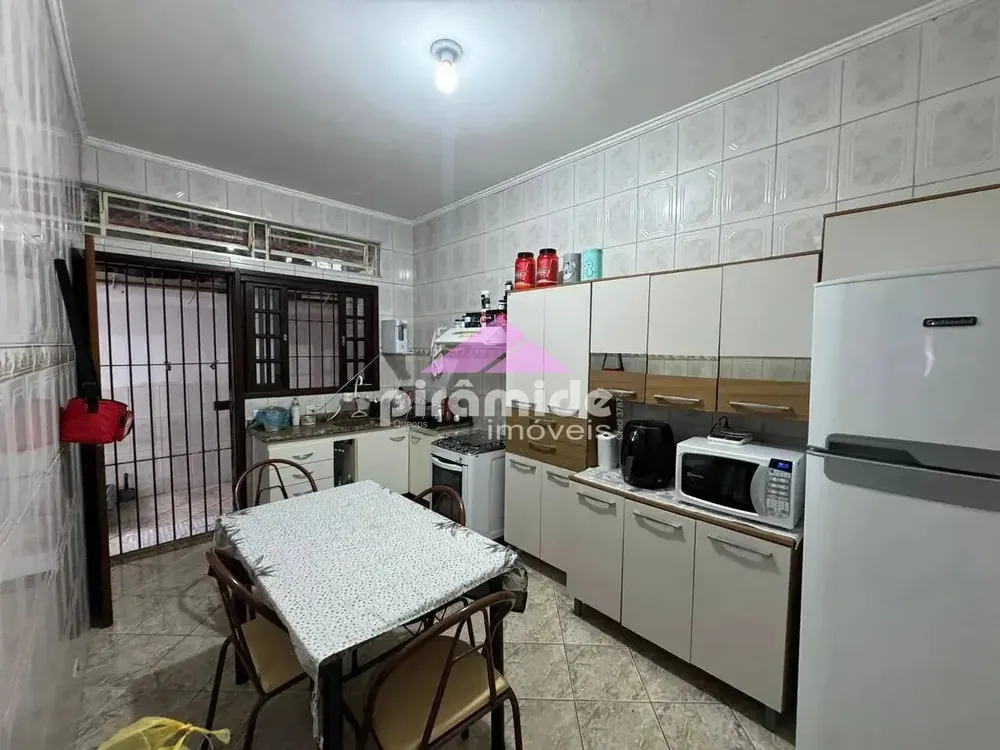 Casa, 5 quartos, 193 m² - Foto 4