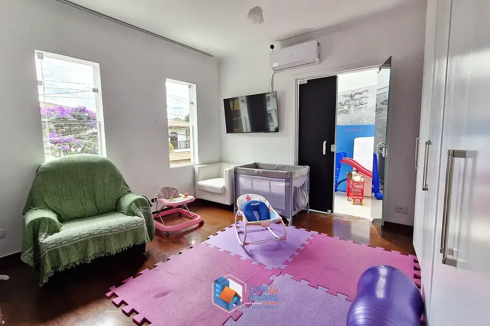 Casa, 3 quartos, 235 m² - Foto 8