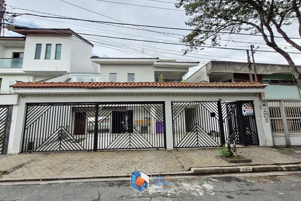 Casa, 3 quartos, 235 m² - Foto 1