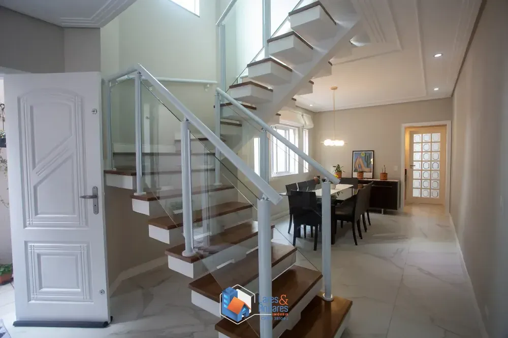 Sobrado, 3 quartos, 234 m² - Foto 3