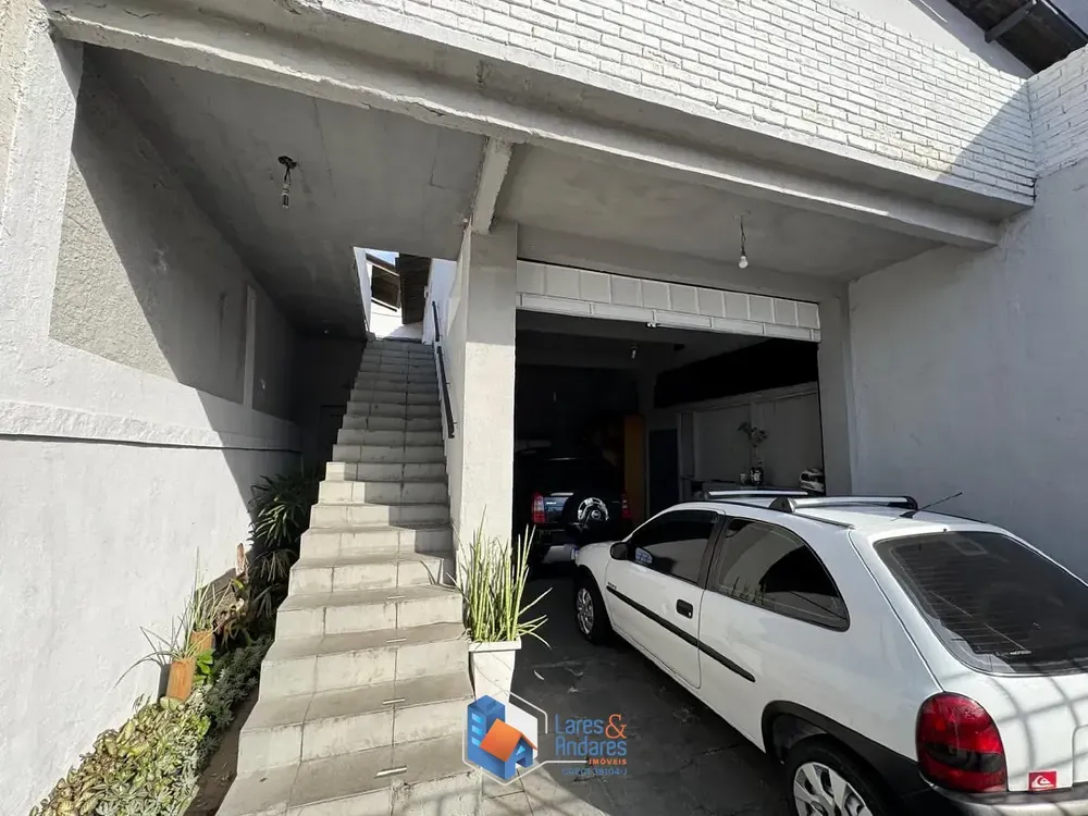 Casa, 3 quartos, 198 m² - Foto 2