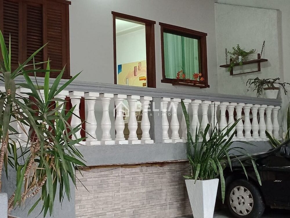 Casa à venda com 3 quartos, 130m² - Foto 1