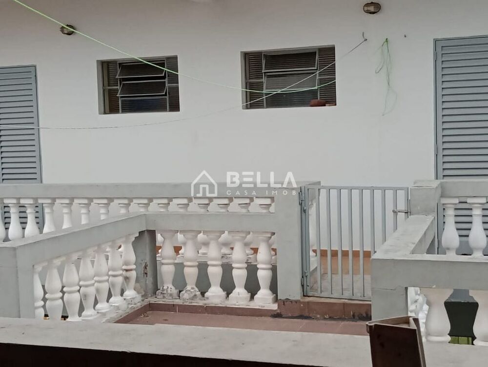 Casa à venda com 3 quartos, 130m² - Foto 4