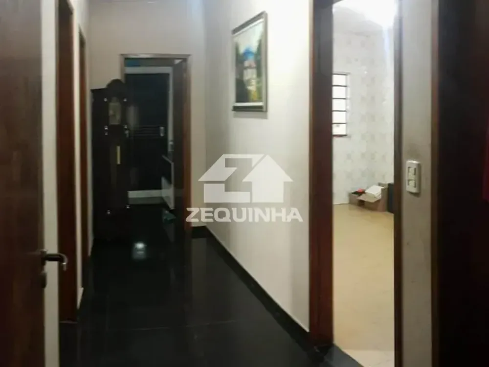 Casa, 5 quartos, 210 m² - Foto 2