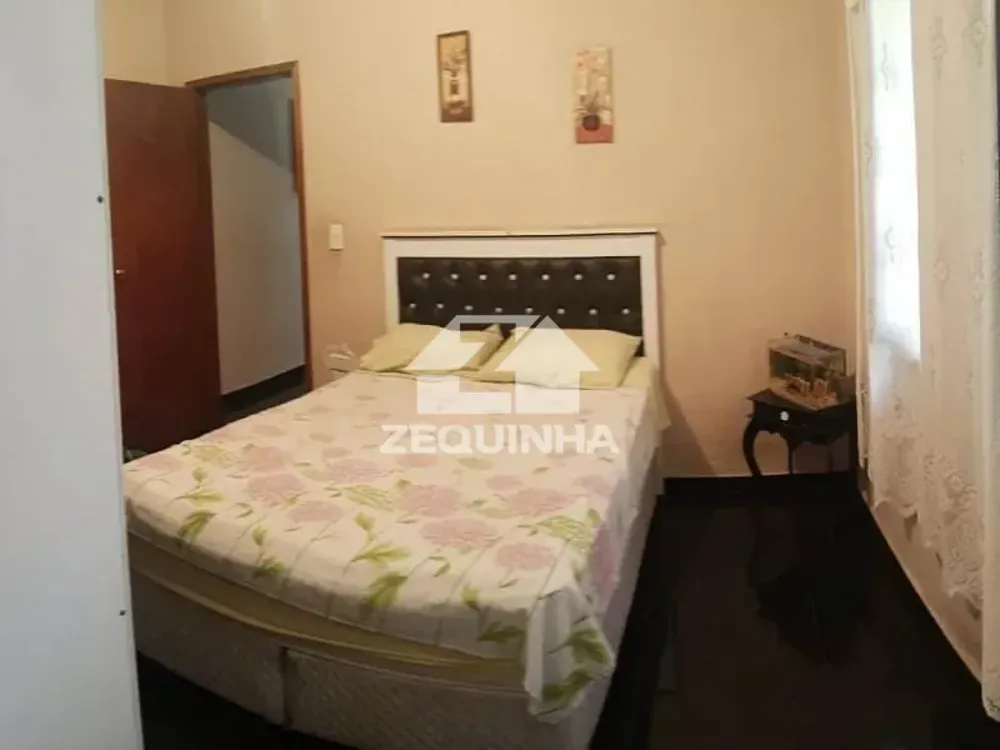 Casa, 5 quartos, 210 m² - Foto 3