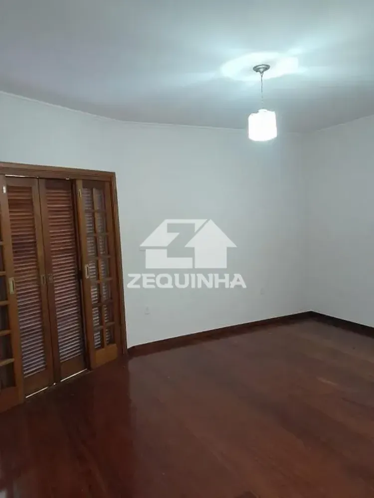 Casa, 6 quartos, 493 m² - Foto 2