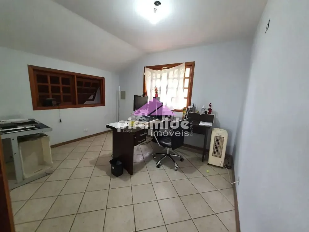 Casa, 4 quartos, 240 m² - Foto 5
